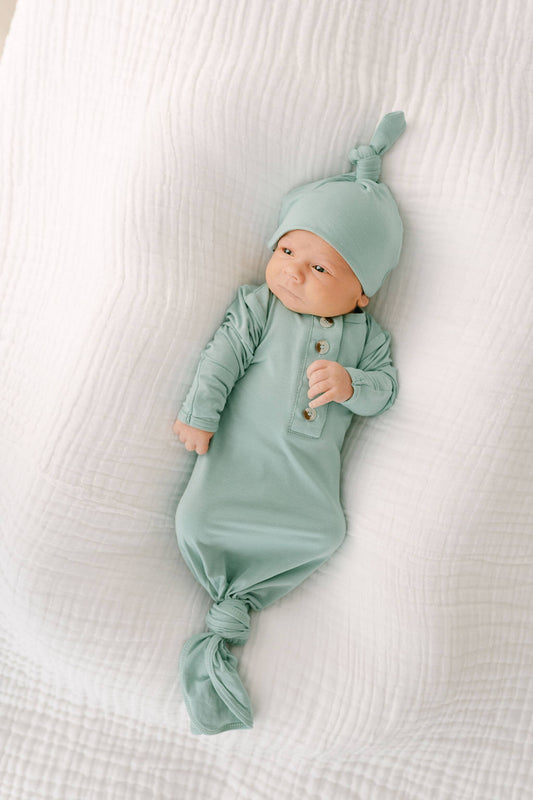 Newborn Knotted Baby Gown + Hat | Mint
