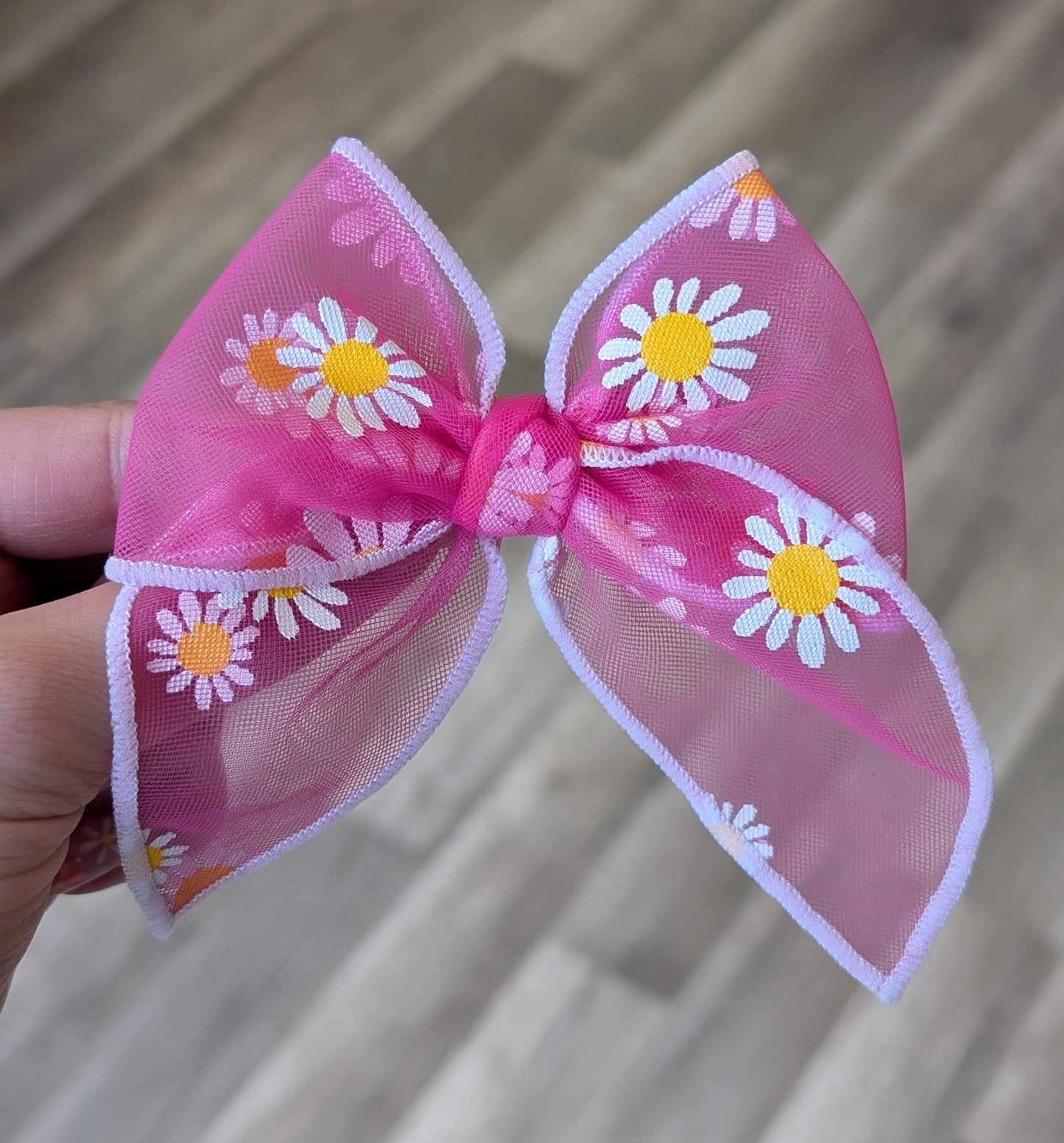 Summer Daisy Bow