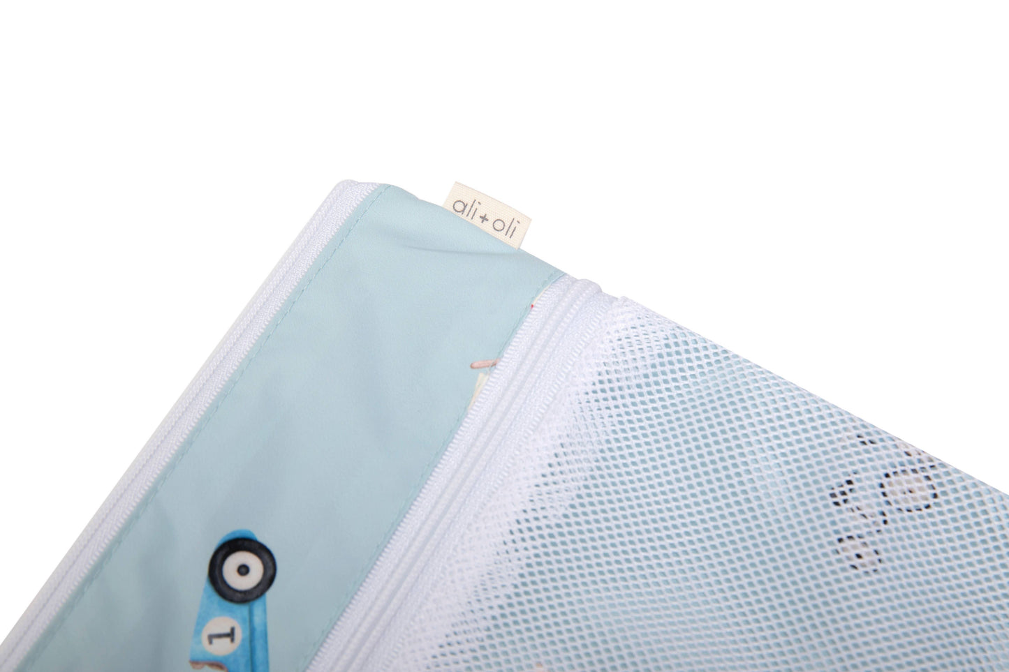 Dual-Compartment Wet/Dry Bag with Mesh Pocket | Cars