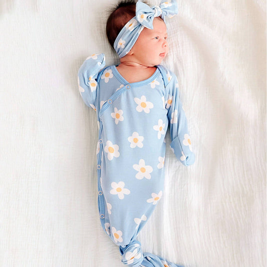 Newborn Knotted Gown | Della
