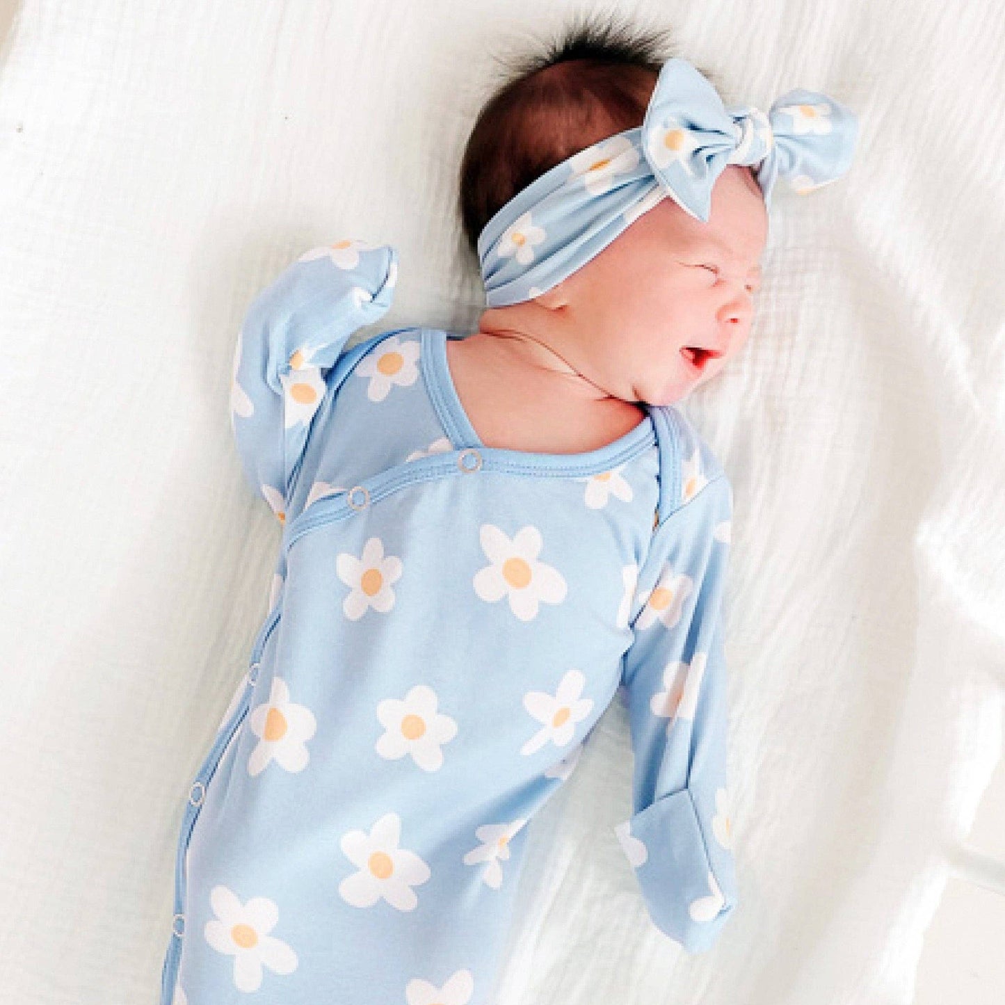 Newborn Knotted Gown | Della