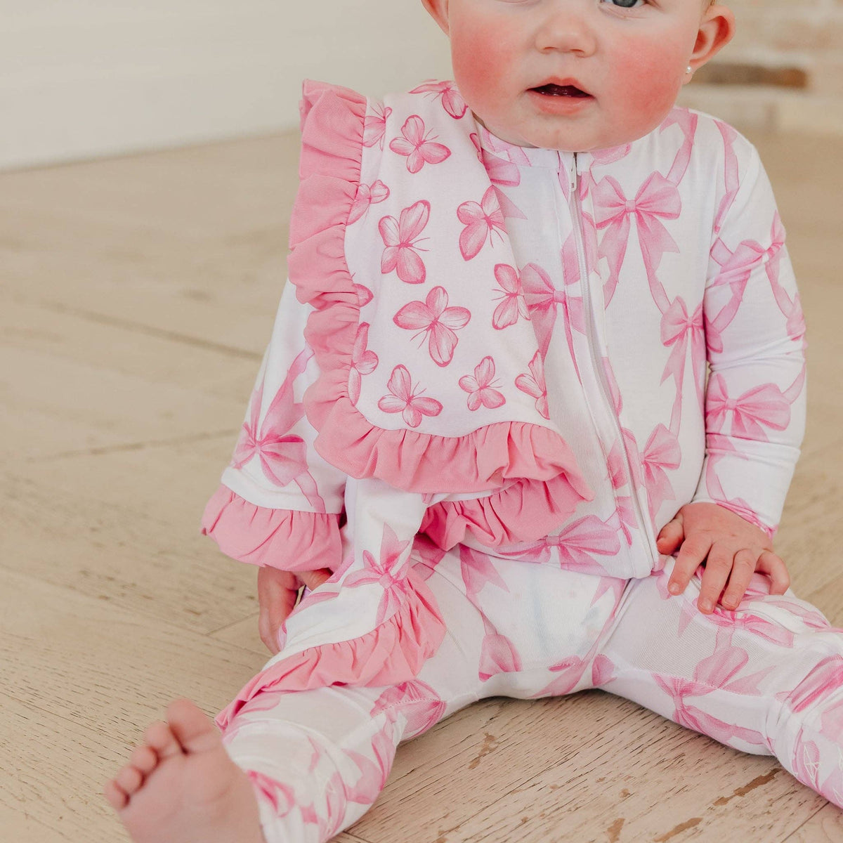 Bamboo Ruffled Security Blanket Set |  Bow My Gosh