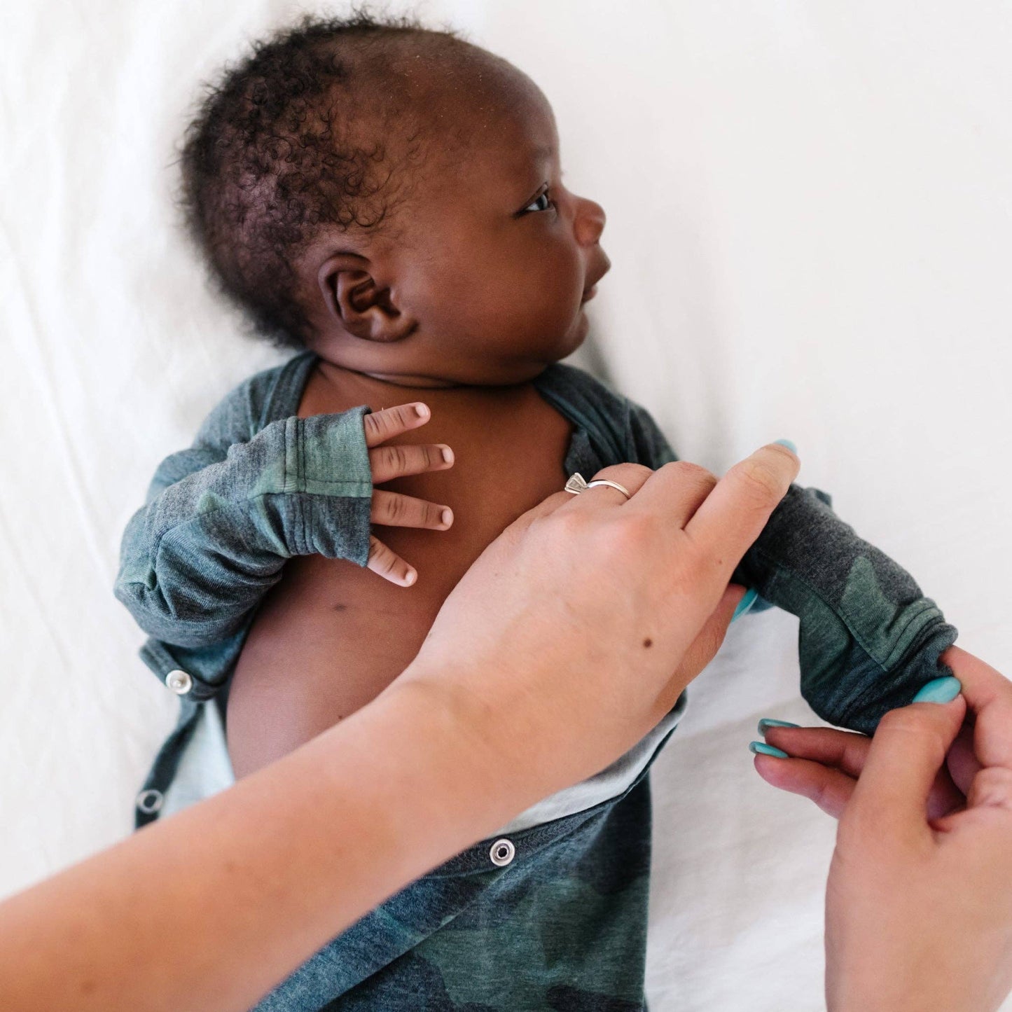 Newborn Knotted Baby Gown | Hunter